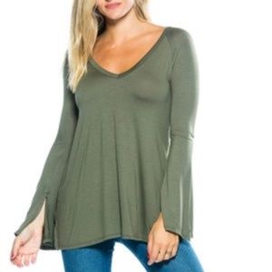 BACIS LONG SLEEVED TOP